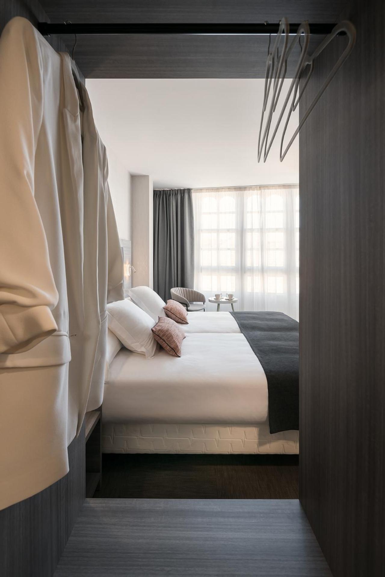 בטאנסוס Hostal Portico מראה חיצוני תמונה